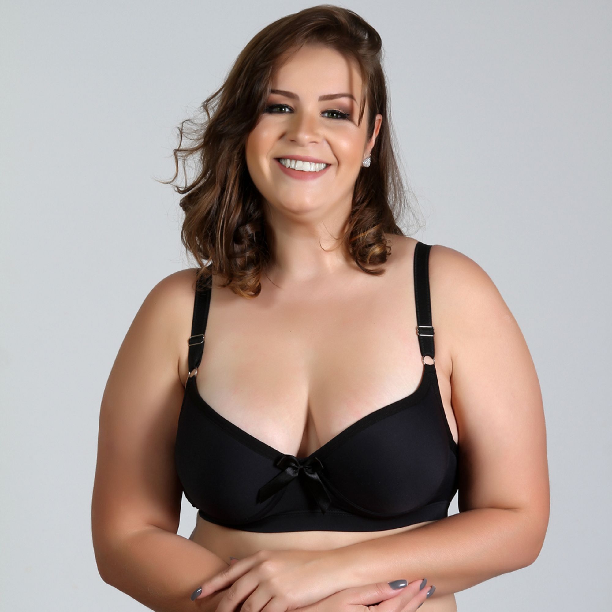 Sutiã Plus Size com Bojo e Alça Reforçada e Elástico na Pala Preto 8000048  - vestrio
